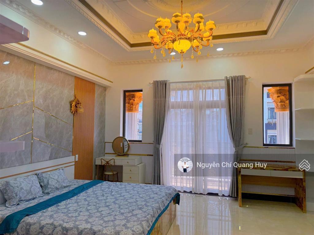 Nhà phố vị trí đẹp mặt tiền đường rộng 20m 1979 huỳnh tấn phát  5m x 17,5m sổ hồng giá 10,99 tỷ