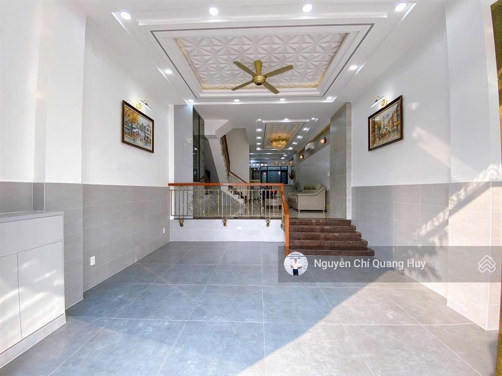 Nhà phố xây dựng mới, có thang máy  khu dân cư huỳnh tấn phát, có bảo vệ, công viên