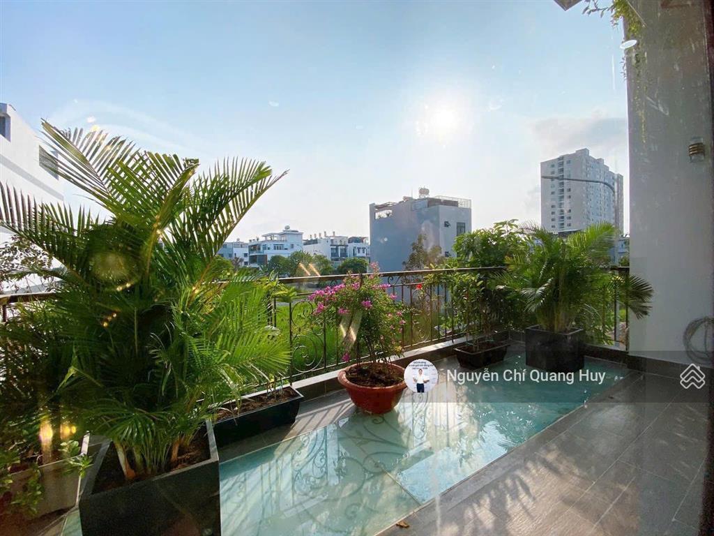 Nhà phố xây dựng mới, có thang máy  khu dân cư huỳnh tấn phát, có bảo vệ, công viên