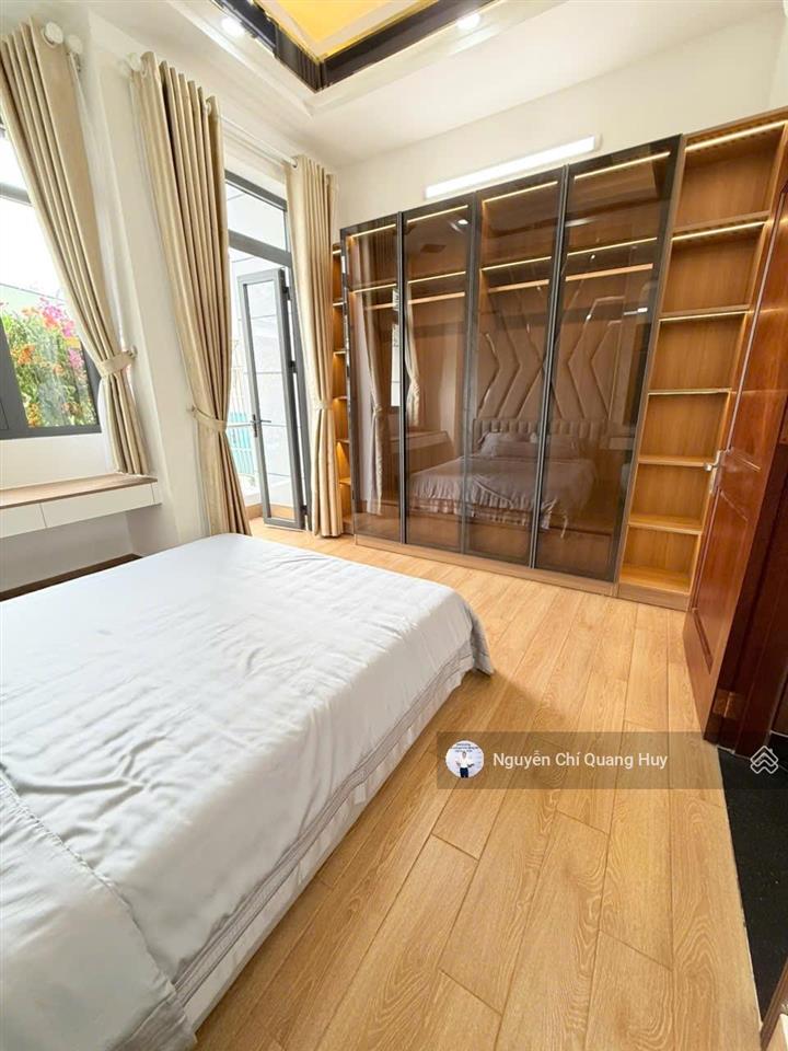 Nhà phố khu dân cư dân trí cao, đồng bộ  đường 8m đào tông nguyên  5m x 13,5m sổ hồng giá 7,69 tỷ