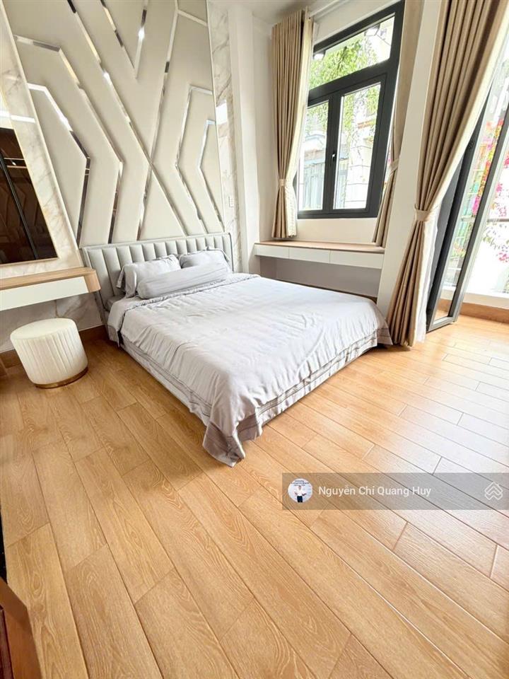 Nhà phố khu dân cư dân trí cao, đồng bộ  đường 8m đào tông nguyên  5m x 13,5m sổ hồng giá 7,69 tỷ