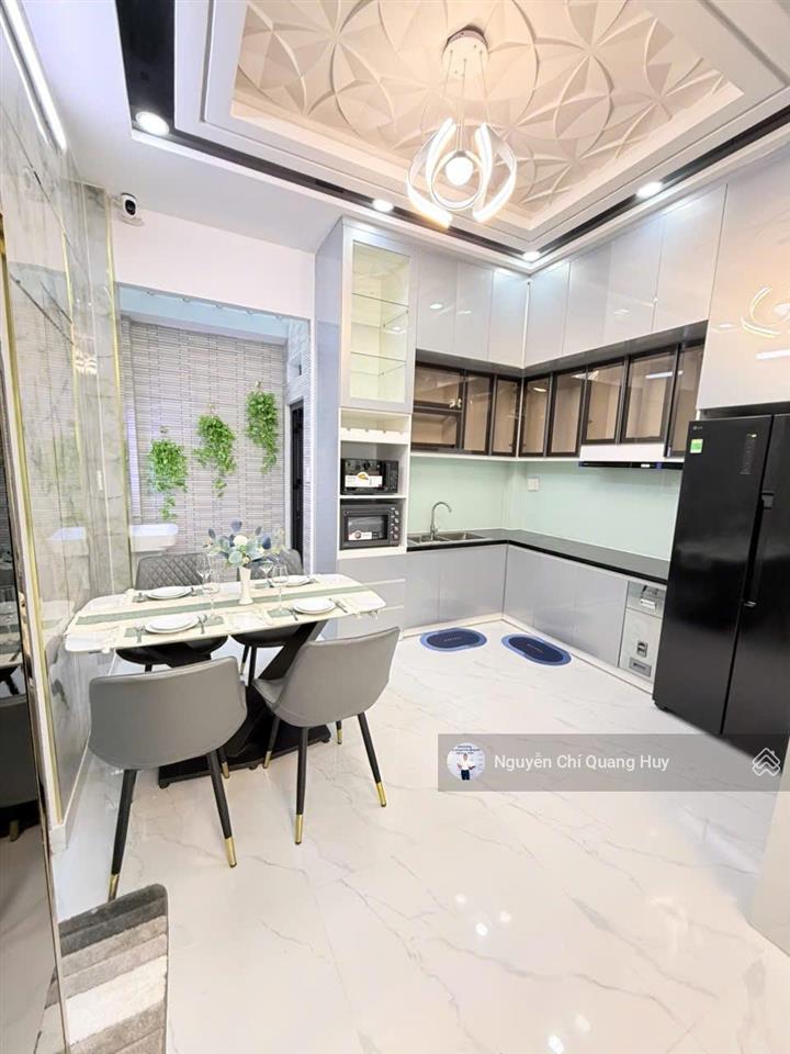 Nhà phố khu dân cư dân trí cao, đồng bộ  đường 8m đào tông nguyên  5m x 13,5m sổ hồng giá 7,69 tỷ