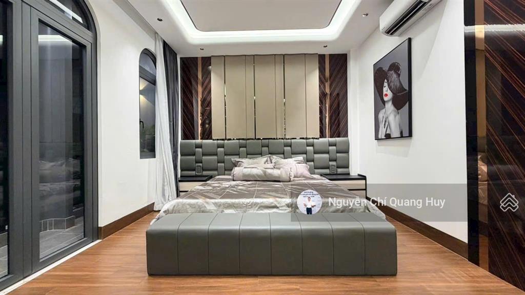 Nhà phố phong cách hiện đại  xây dựng mới  có thang máy  khu dân cư dân trí cao đào tông nguyên