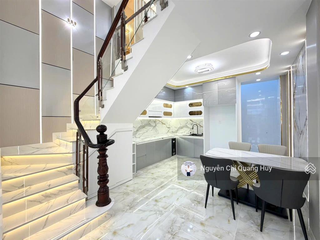 Nhà phố hiện đại đường rộng 8m 1979 huỳnh tấn phát  khu dân cư dân trí cao  4m x 19m giá 8,2 tỷ