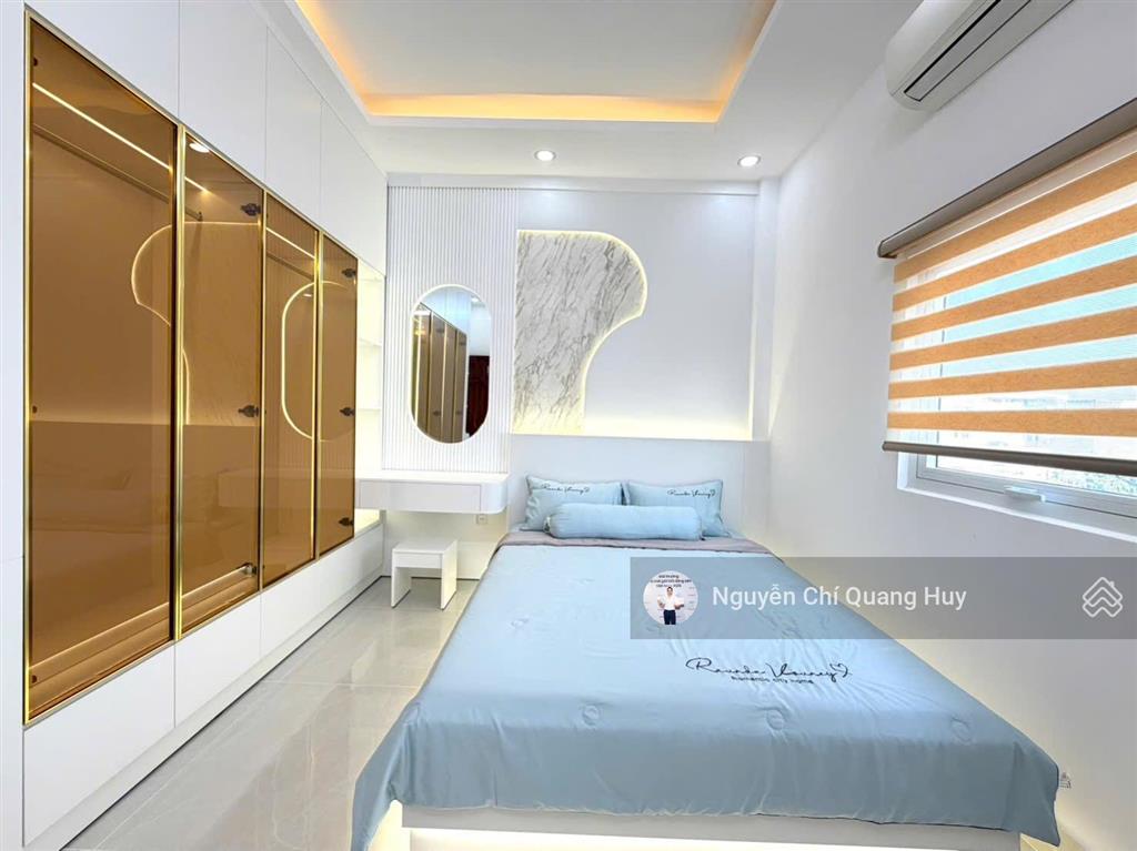 Nhà phố hiện đại đường rộng 8m 1979 huỳnh tấn phát  khu dân cư dân trí cao  4m x 19m giá 8,2 tỷ