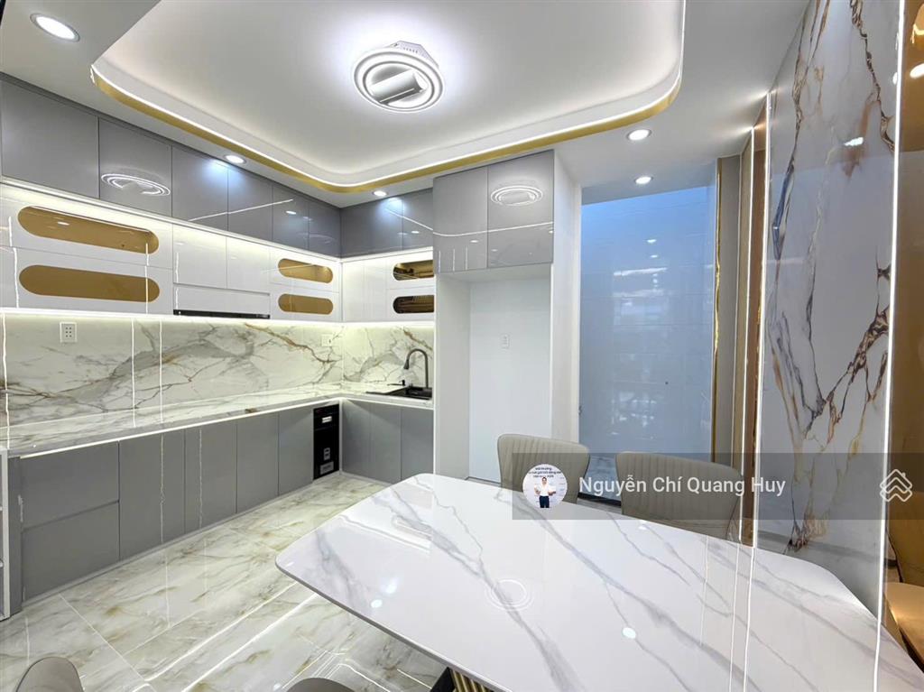 Nhà phố hiện đại đường rộng 8m 1979 huỳnh tấn phát  khu dân cư dân trí cao  4m x 19m giá 8,2 tỷ