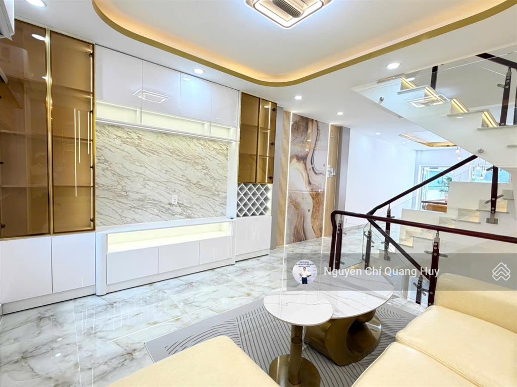 Nhà phố hiện đại đường rộng 8m 1979 huỳnh tấn phát  khu dân cư dân trí cao  4m x 19m giá 8,2 tỷ