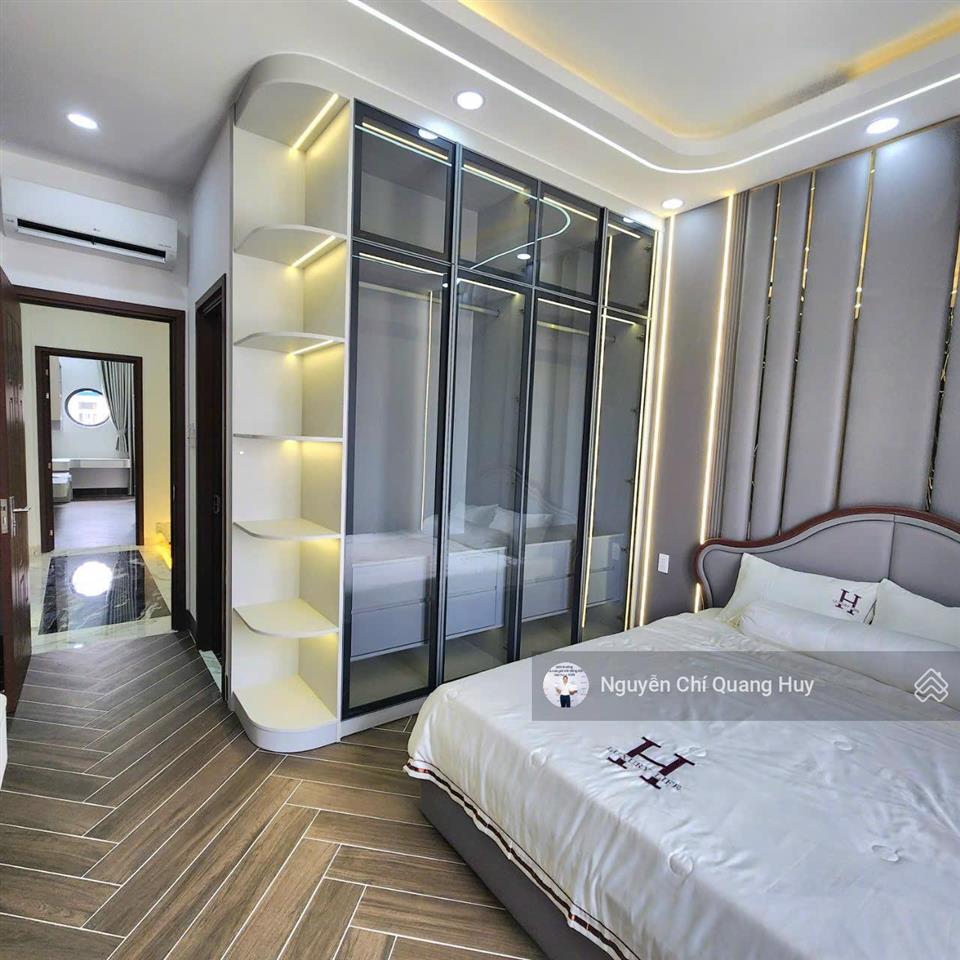 Nhà phố có thang máy đường rộng 8m 1942 huỳnh tấn phát dân trí cao 4x20m đủ nội thất giá 11,9 tỷ