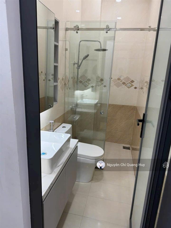 Nhà phố hiện đại khu dân trí cao, an ninh  đường rộng 12m 1979 huỳnh tấn phát  4x16m giá 9,5 tỷ