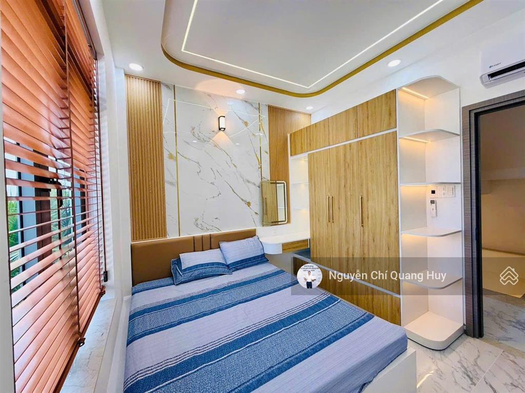 Nhà phố xây dựng mới  đầy đủ nội thất hẻm thông thoáng 1942 huỳnh tấn phát 6,4m x 10m giá 6,49 tỷ