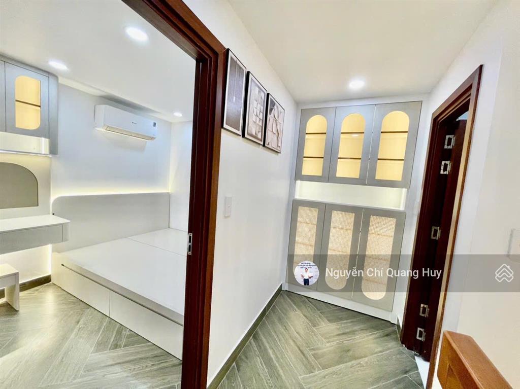 Nhà phố hiện đại, đủ nội thất  hẻm 3m lưu trọng lư  sổ hồng riêng, không quy hoạch  giá 3,99 tỷ