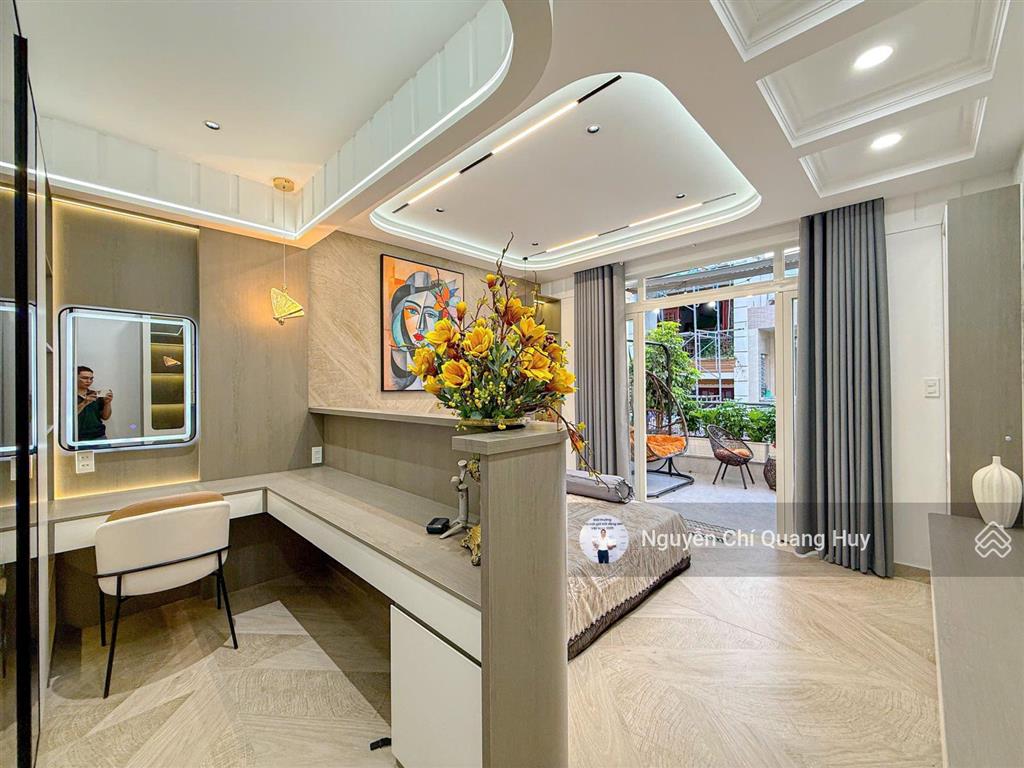 Nhà phố hiện đại  dân trí cao, an ninh  có thang máy hẻm rộng lâm văn bền gần lotte mart quận 07