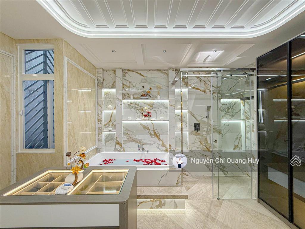 Nhà phố hiện đại  dân trí cao, an ninh  có thang máy hẻm rộng lâm văn bền gần lotte mart quận 07