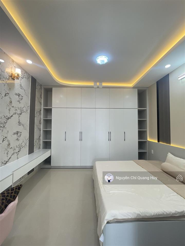Nhà phố hiện đại  vị trí đẹp, ngay sát đường chính dương cát lợi  4,2m x 12m sổ hồng giá 6,79 tỷ