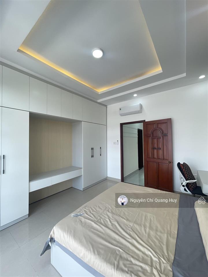 Nhà phố hiện đại  vị trí đẹp, ngay sát đường chính dương cát lợi  4,2m x 12m sổ hồng giá 6,79 tỷ