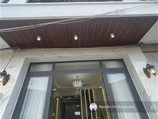 Nhà phố hiện đại  vị trí đẹp, ngay sát đường chính dương cát lợi  4,2m x 12m sổ hồng giá 6,79 tỷ