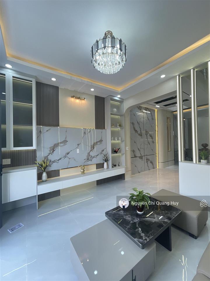 Nhà phố hiện đại  vị trí đẹp, ngay sát đường chính dương cát lợi  4,2m x 12m sổ hồng giá 6,79 tỷ