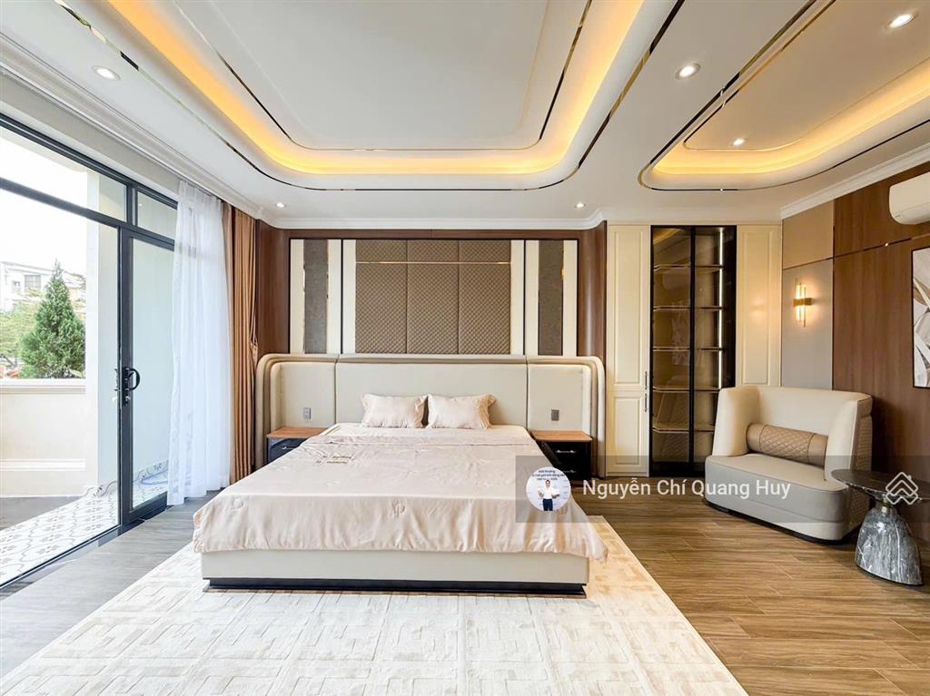 Nhà phố sang trọng đẳng cấp phong cách châu âu, có vỉa hè khu dân trí cao an ninh ngay phú mỹ hưng