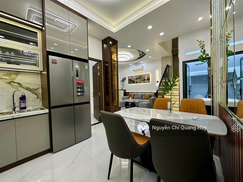 Nhà phố hiện đại, đủ nội thất  khu dân cư hiện hữu hẻm 3,5m 88 nguyễn văn quỳ gần nam long quận 7