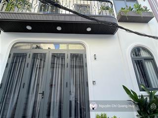 Nhà phố hiện đại, đủ nội thất  khu dân cư hiện hữu hẻm 3,5m 88 nguyễn văn quỳ gần nam long quận 7