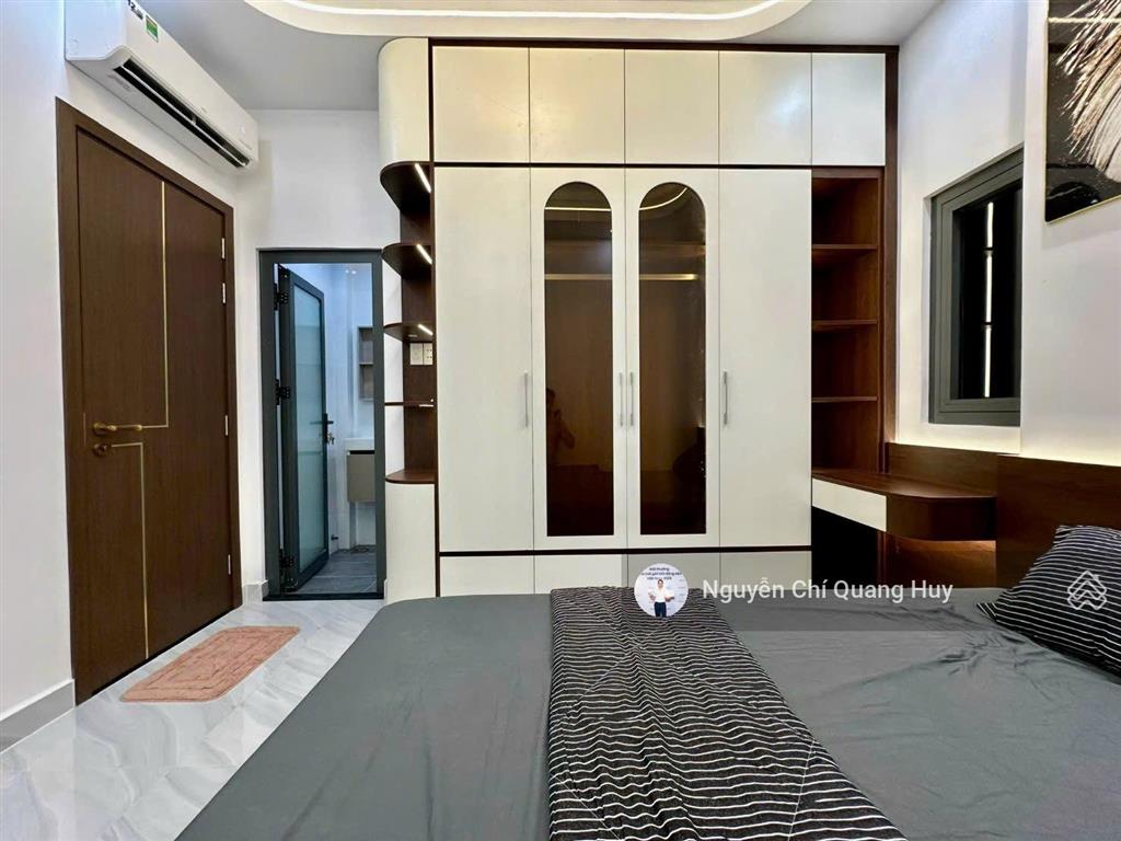 Nhà phố hiện đại, đủ nội thất  khu dân cư hiện hữu hẻm 3,5m 88 nguyễn văn quỳ gần nam long quận 7