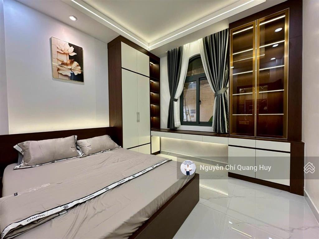 Nhà phố hiện đại, đủ nội thất  khu dân cư hiện hữu hẻm 3,5m 88 nguyễn văn quỳ gần nam long quận 7