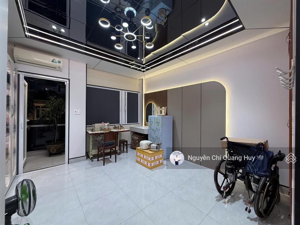 Nhà phố khu dân cư phú thuận, an ninh dân trí đường 10m vỉa hè kết nối phú mỹ hưng 300m giá 19,5 tỷ