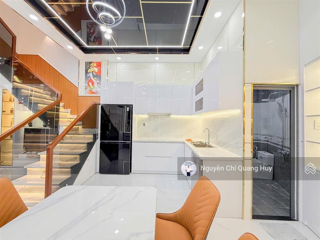 Nhà phố xây dựng mới, mặt tiền đường rộng 8m nguyễn thị hương  4,7m x 12m sổ hồng giá 7,5 tỷ