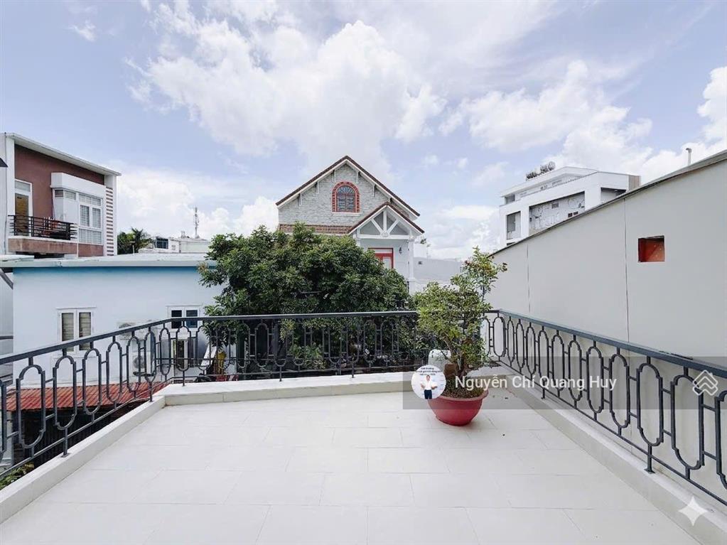 Nhà phố hiện đại  kết nối phú mỹ hưng 300m  hẻm rộng 8m huỳnh tấn phát  4,2m x 15m giá 11,99 tỷ