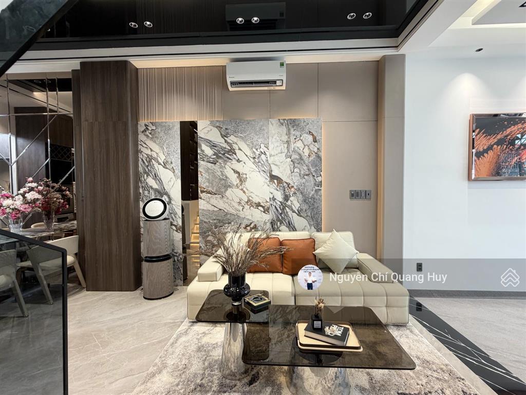 Nhà phố xây dựng mới  khu dân trí cao  đường thông 8m 1979 huỳnh tấn phát  4m x 13m giá 9,65 tỷ