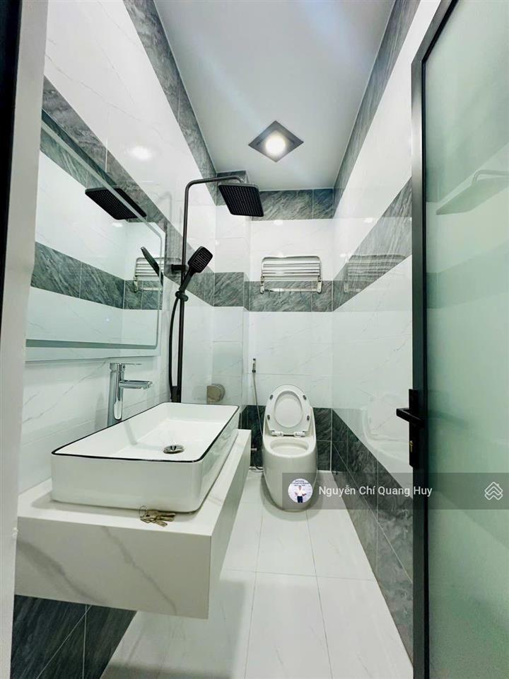 Nhà phố hiện đại ở ngay  khu yên tĩnh, an ninh  hẻm 3,5m 458 huỳnh tấn phát  4m x 20m giá 6,3 tỷ