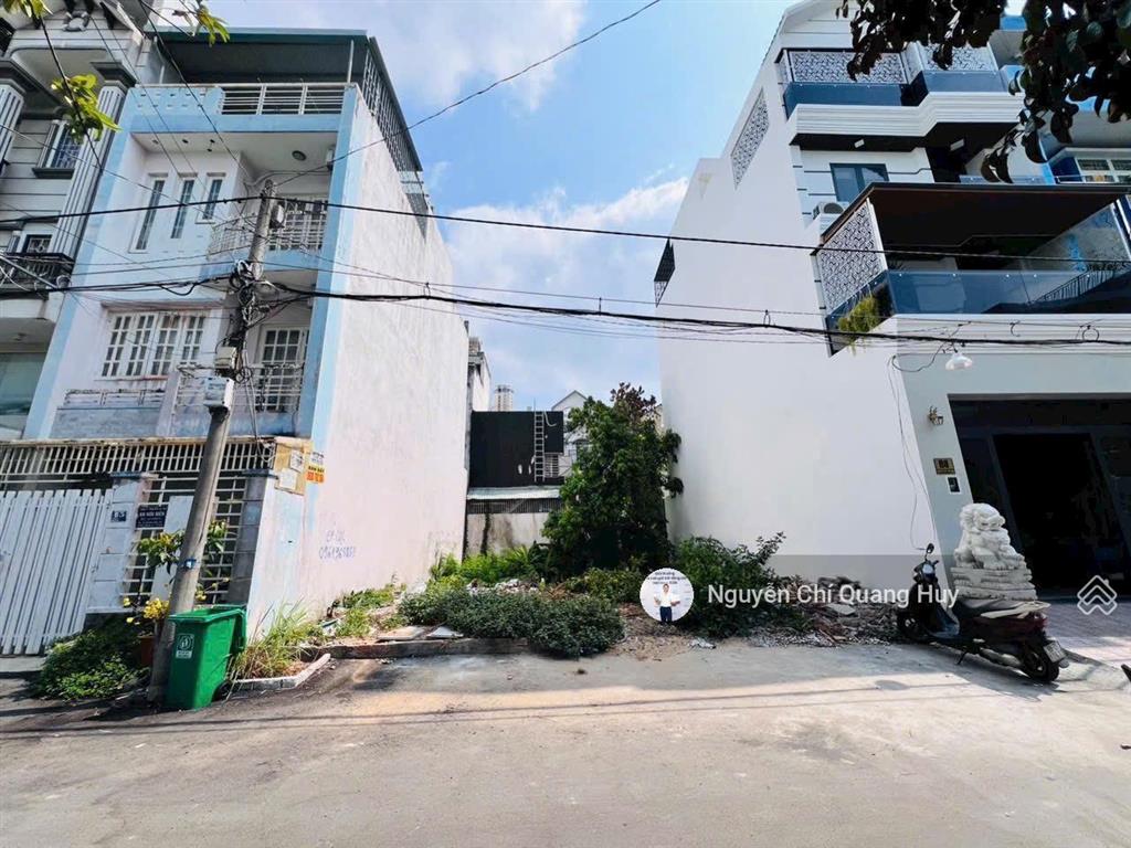 Lô đất vị trí cực đẹp đường rộng 10m khu dân cư hoàng quốc việt  5m x 16m gpxd 5 tầng giá 7,99 tỷ