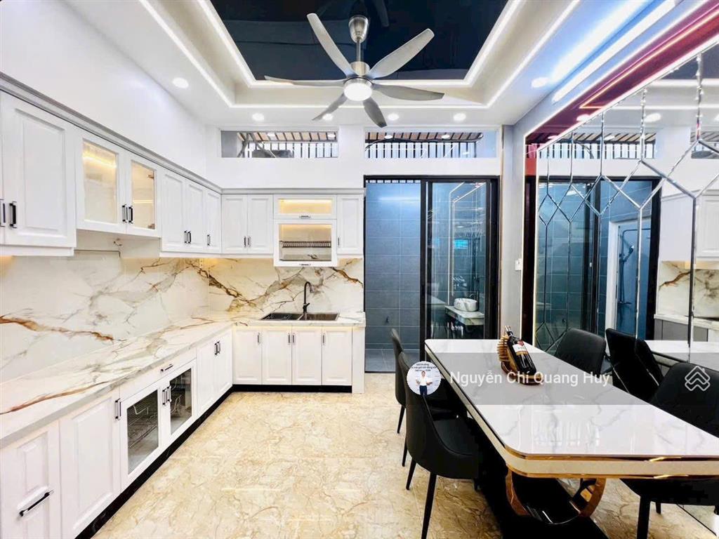 Nhà phố khu dân trí cao  khang trang  đường số hoàng quốc việt  4,2m x 12m sổ hồng  giá 10,5 tỷ