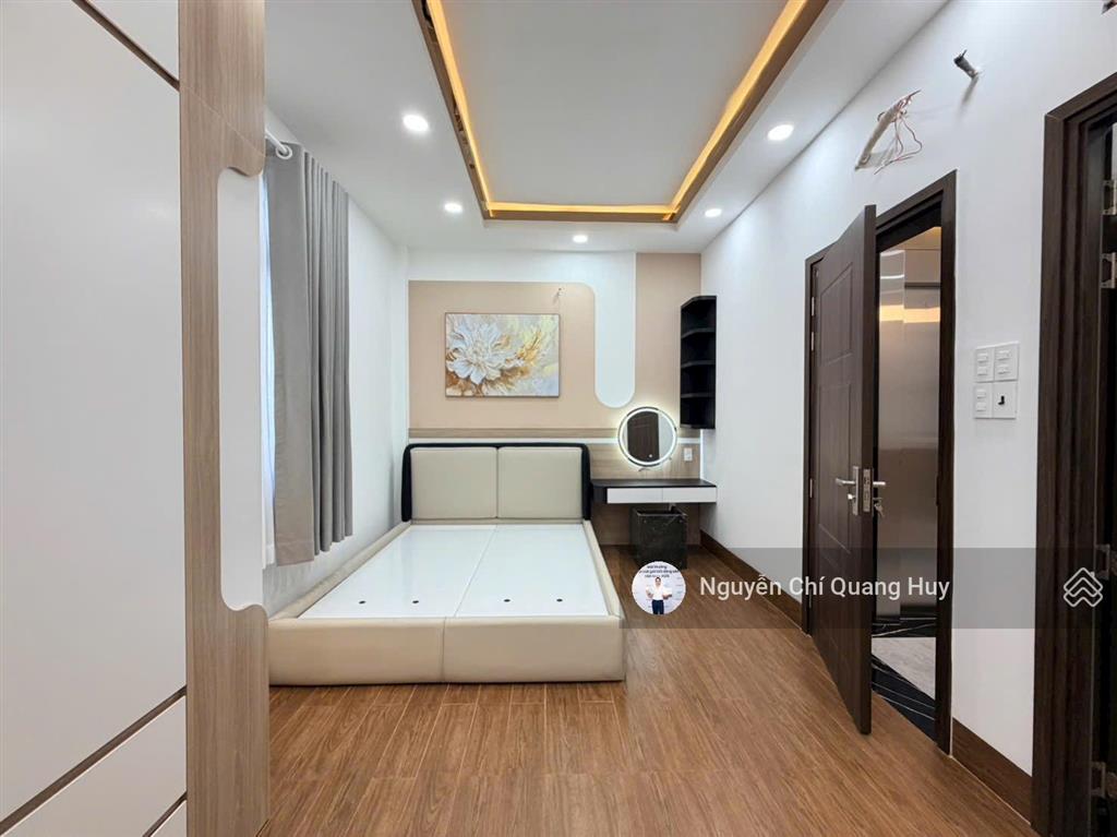 Nhà phố xây dựng mới  kdc huỳnh tấn phát  có bảo vệ, công viên  5m x 17m thang máy giá 10,6 tỷ