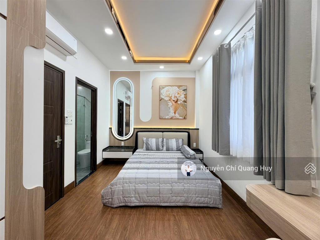 Nhà phố xây dựng mới  kdc huỳnh tấn phát  có bảo vệ, công viên  5m x 17m thang máy giá 10,6 tỷ