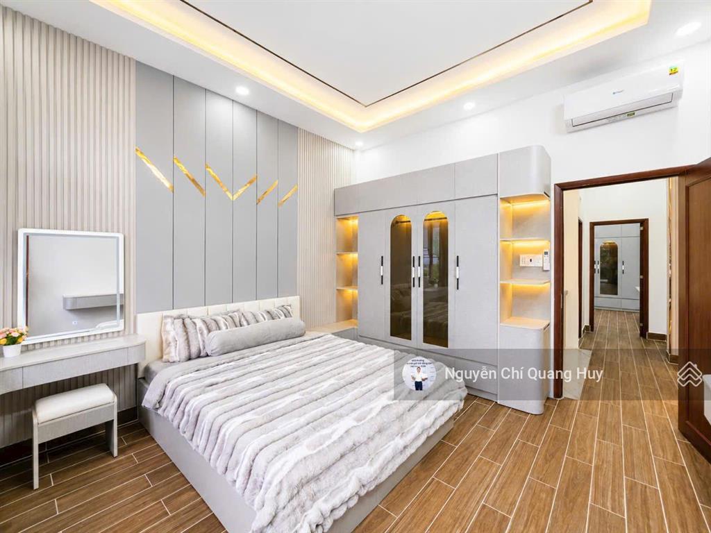 Nhà phố sang trọng vào ở ngay  hẻm thông 6m 2581 huỳnh tấn phát  4m x 16m sổ hồng giá 5,75 tỷ