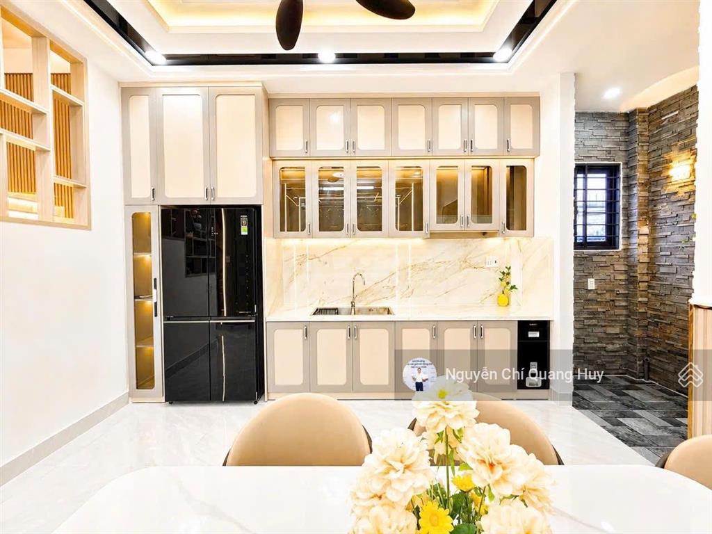 Nhà phố sang trọng vào ở ngay  hẻm thông 6m 2581 huỳnh tấn phát  4m x 16m sổ hồng giá 5,75 tỷ