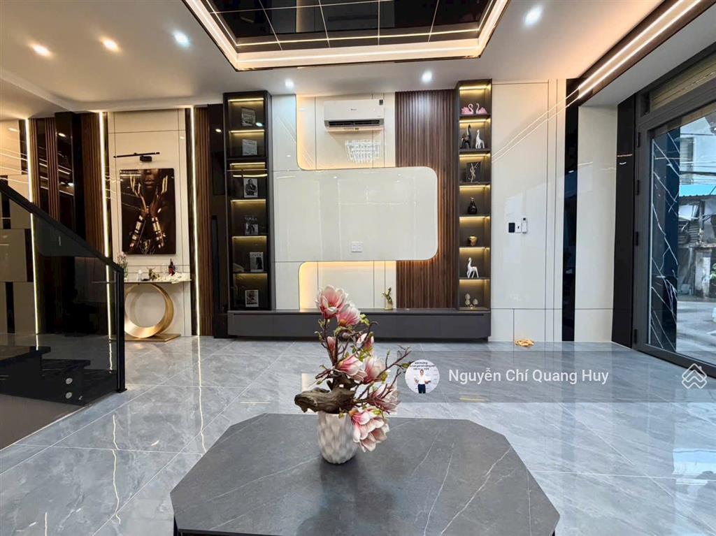 Nhà phố đủ nội thất  hẻm 3,5m 1113 huỳnh tấn phát phú thuận  4,85m x 11m sổ hồng  giá 6,95 tỷ