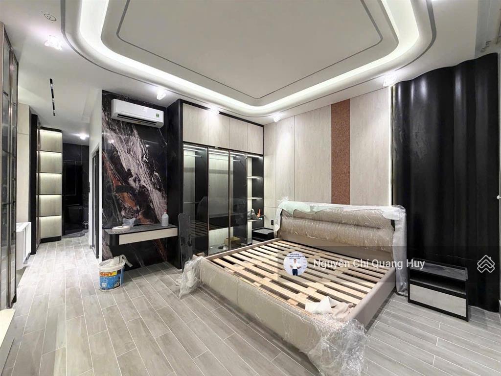Nhà phố hiện đại  khu dân cư cao cấp văn minh  đường 8m 1979 huỳnh tấn phát 4,6x12m giá 9,39 tỷ