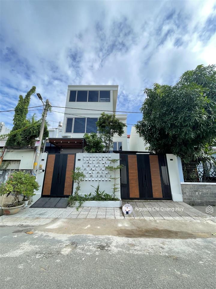 Nhà phố khu dân cư văn minh cao cấp  đường rộng 12m ngay khu bộ công an  9m x 17,5m giá 16,5 tỷ