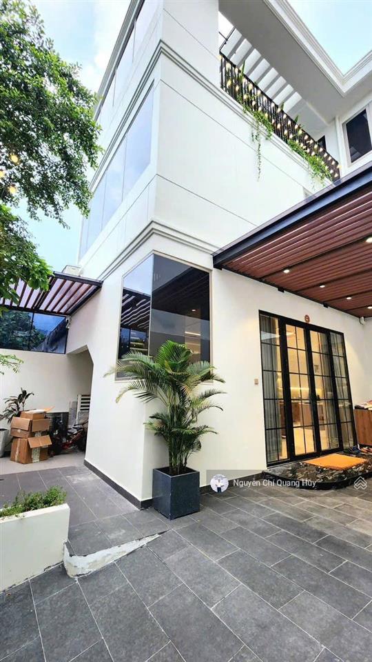 Nhà phố khu dân cư văn minh cao cấp  đường rộng 12m ngay khu bộ công an  9m x 17,5m giá 16,5 tỷ