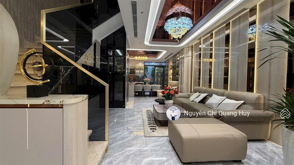 Nhà phố xây dựng mới  khu dân cư văn minh cao cấp  đường rộng 16m có vỉa hè 5m x 18m giá 18,6 tỷ