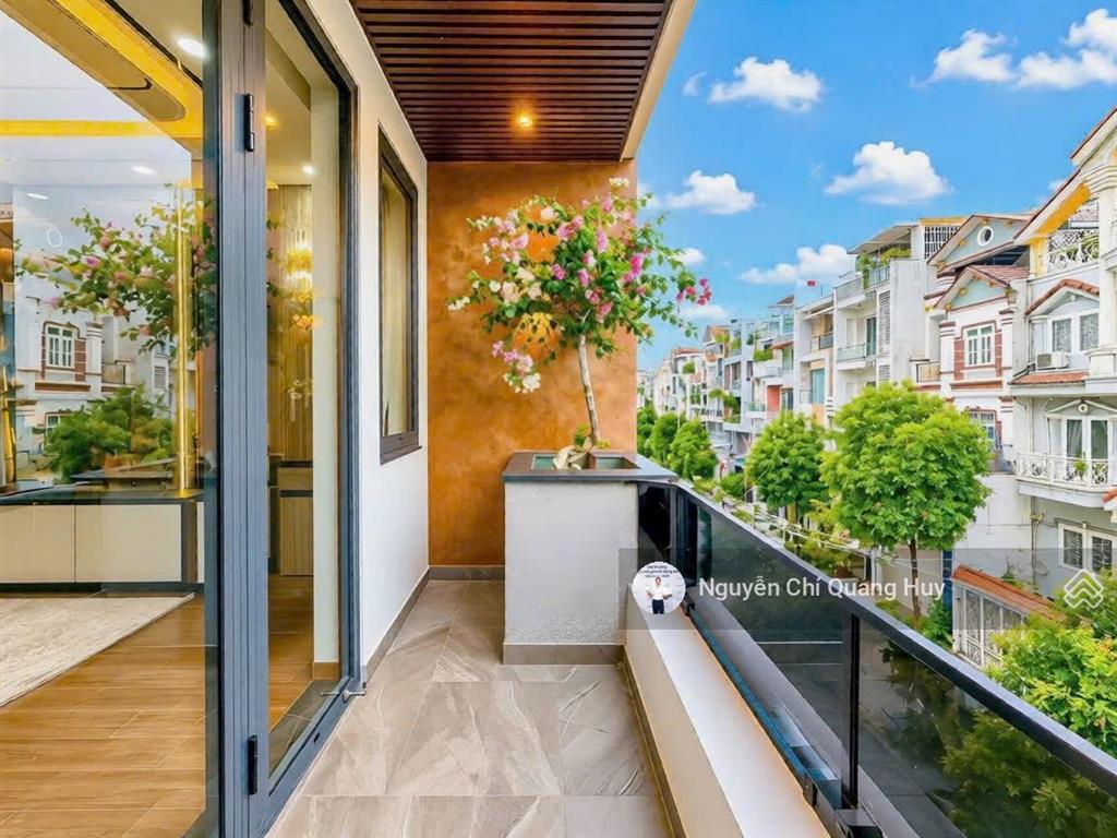 Nhà phố khu dân cư cao cấp văn minh  đường số rộng 12m phú thuận kết nối phú mỹ hưng  giá 22,5 tỷ