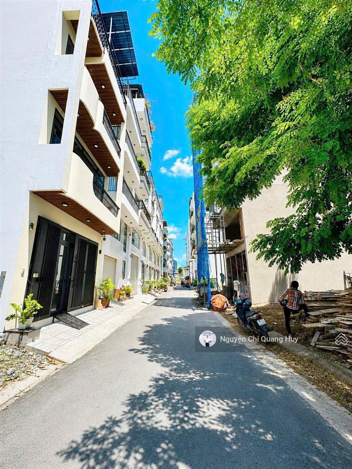 Lô đất kdc cao cấp văn minh  cao tầng đồng bộ  đường số rộng 10m hoàng quốc việt  giá 7,2 tỷ