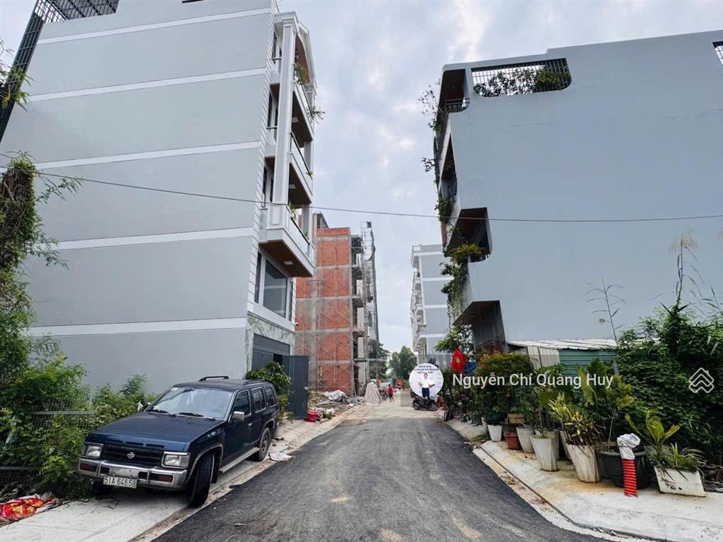 Lô đất kdc cao cấp văn minh  cao tầng đồng bộ  đường số rộng 10m hoàng quốc việt  giá 7,2 tỷ