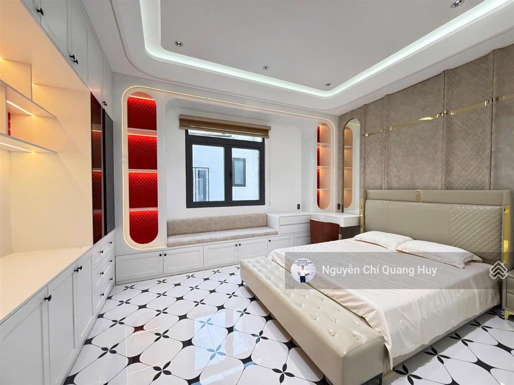Nhà phố khu dân cư văn minh cao cấp  đường số rộng 20m vỉa hè, có công viên  5m x 18m giá 17,9 tỷ