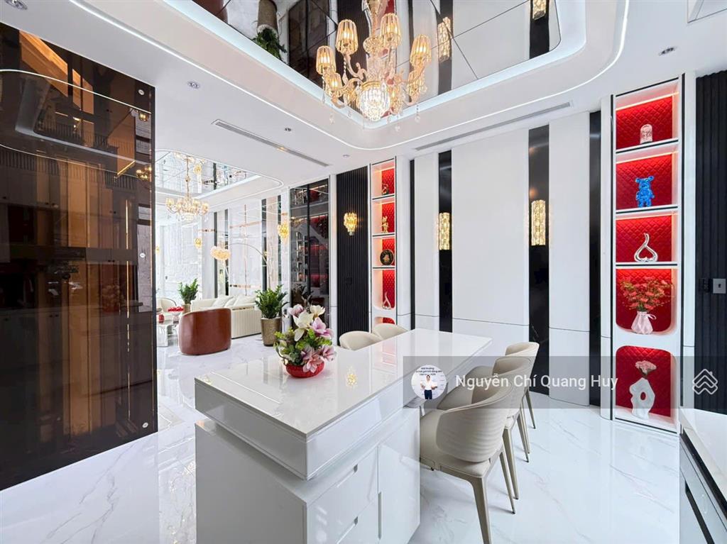 Nhà phố khu dân cư văn minh cao cấp  đường số rộng 20m vỉa hè, có công viên  5m x 18m giá 17,9 tỷ