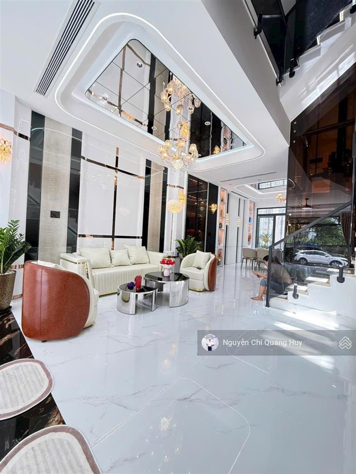 Nhà phố khu dân cư văn minh cao cấp  đường số rộng 20m vỉa hè, có công viên  5m x 18m giá 17,9 tỷ