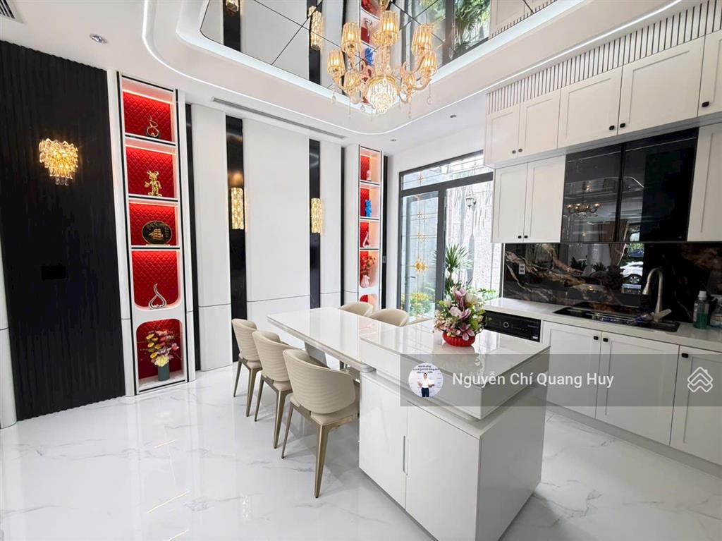 Nhà phố khu dân cư văn minh cao cấp  đường số rộng 20m vỉa hè, có công viên  5m x 18m giá 17,9 tỷ