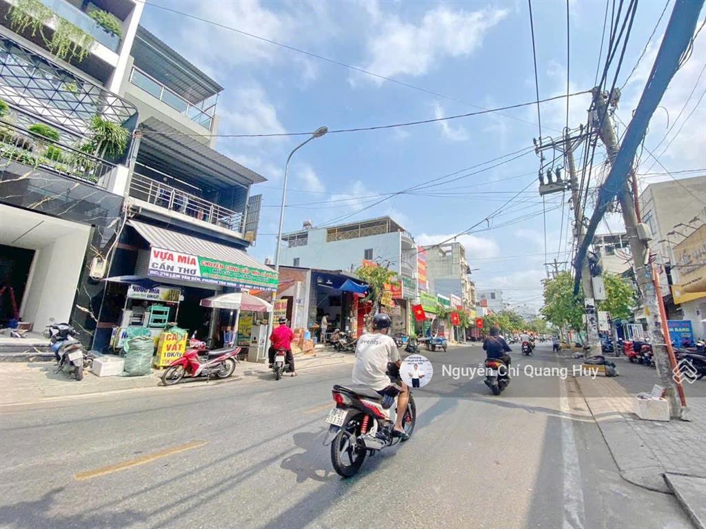 Nhà phố mặt tiền lâm văn bền  khu vực kinh doanh sầm uất đang thu nhập 36 triệu tháng, giá 11,8 tỷ